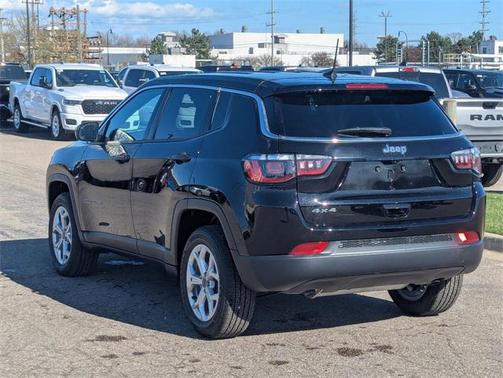 2025 Jeep Compass Sport