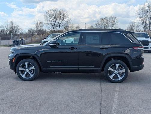 2025 Jeep Grand Cherokee 4xe Base