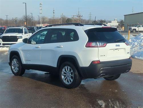 2022 Jeep Cherokee Latitude Lux