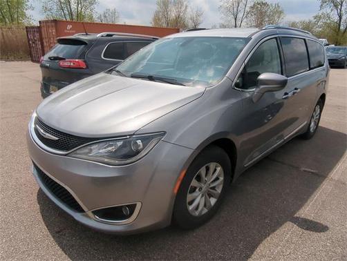 2018 Chrysler Pacifica Touring-L