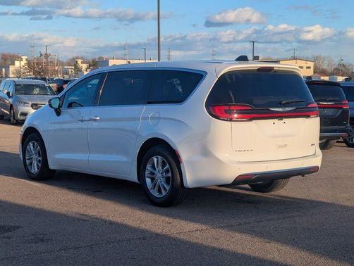 2026 Chrysler Pacifica L