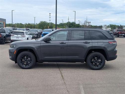 2025 Jeep Grand Cherokee Altitude