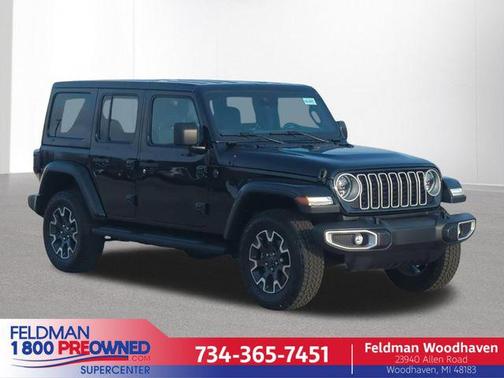 Black Clearcoat 2025 Jeep Wrangler 4-Door Sahara 4x4