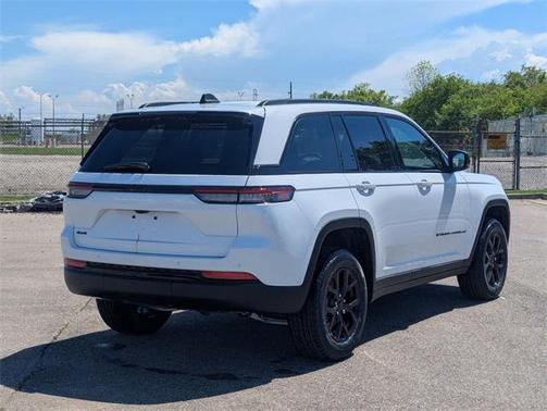 2025 Jeep Grand Cherokee Altitude