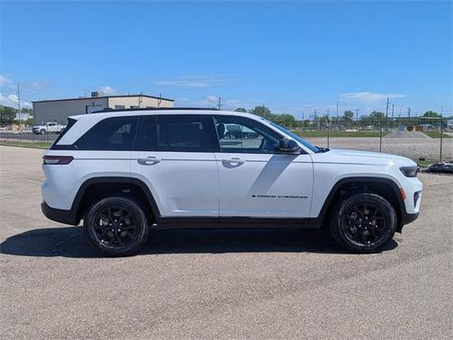 2025 Jeep Grand Cherokee Altitude