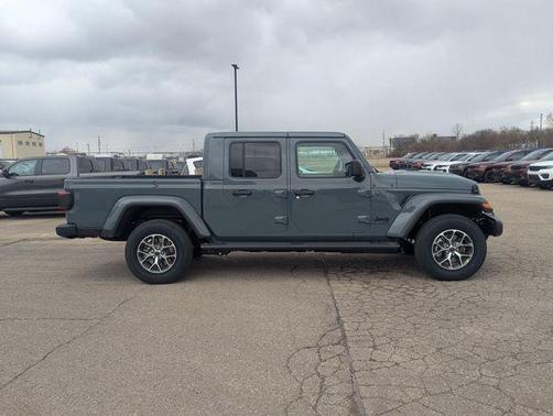 2026 Jeep Gladiator Sport S