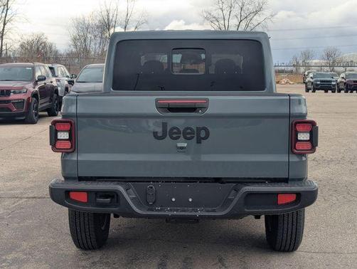 2026 Jeep Gladiator Sport S