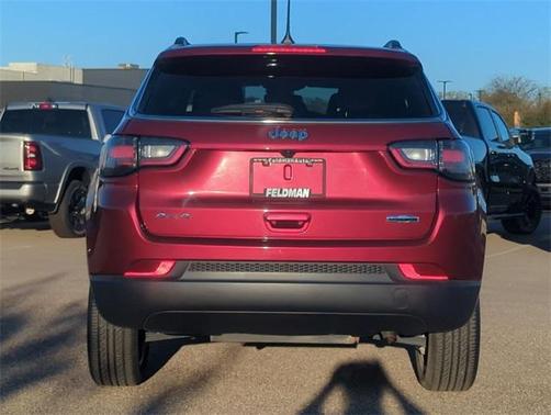 2022 Jeep Compass Latitude Lux