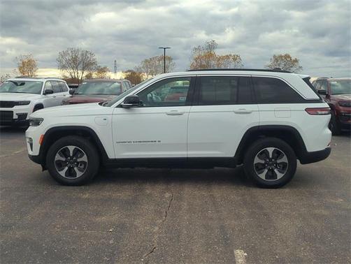 2024 Jeep Grand Cherokee 4xe Base
