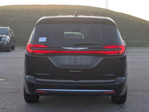 2026 Chrysler Pacifica Limited