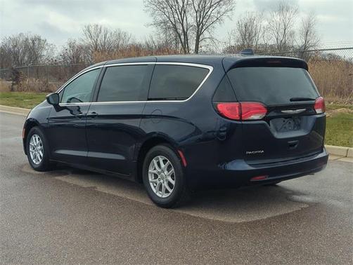 2017 Chrysler Pacifica Touring