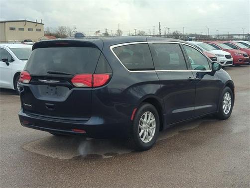2017 Chrysler Pacifica Touring