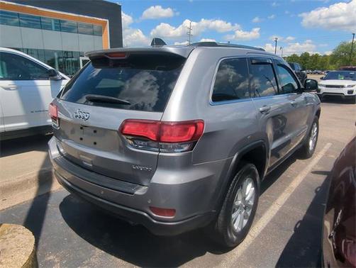 2021 Jeep Grand Cherokee Laredo