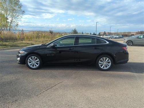 2022 Chevrolet Malibu FWD LT