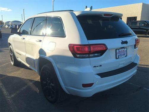 2021 Jeep Grand Cherokee Laredo