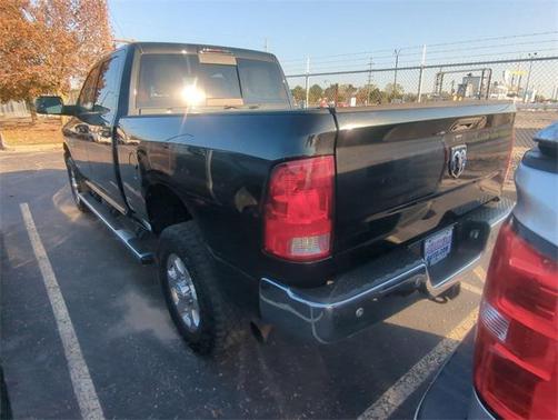 2017 RAM 2500 Big Horn Crew Cab 4x4 6'4' Box