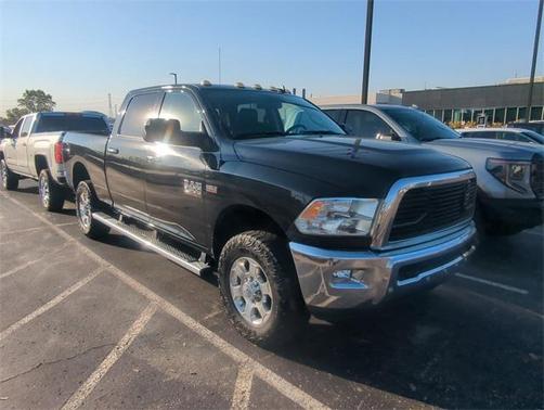 2017 RAM 2500 Big Horn Crew Cab 4x4 6'4' Box