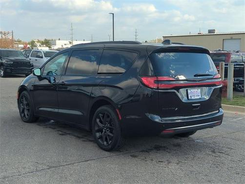 2022 Chrysler Pacifica Limited