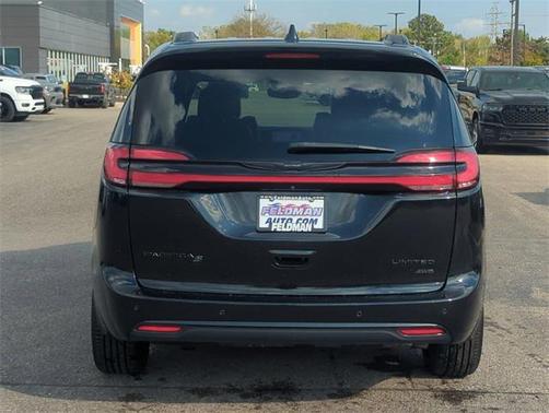 2022 Chrysler Pacifica Limited