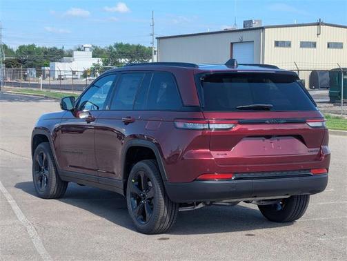2025 Jeep Grand Cherokee Limited X