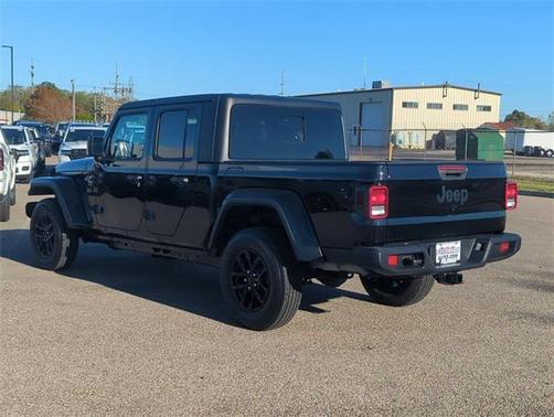 2023 Jeep Gladiator Sport S