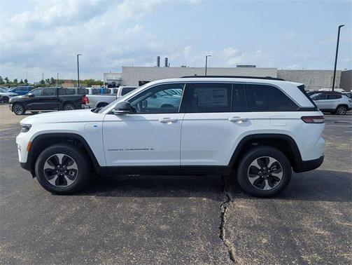 2025 Jeep Grand Cherokee 4xe Base