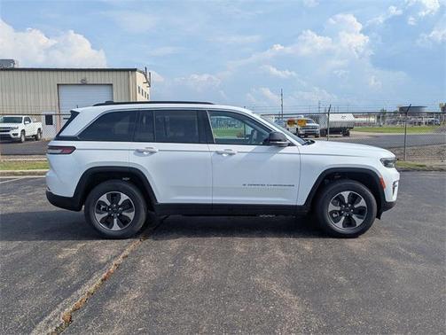 2025 Jeep Grand Cherokee 4xe Base