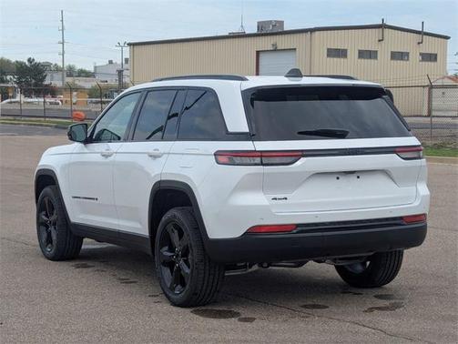 2025 Jeep Grand Cherokee Altitude