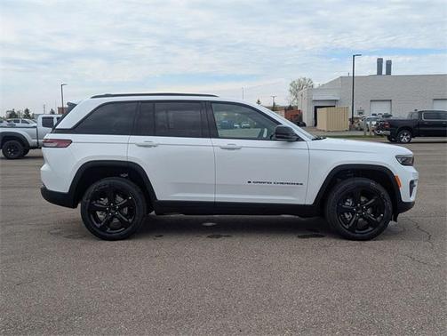 2025 Jeep Grand Cherokee Altitude