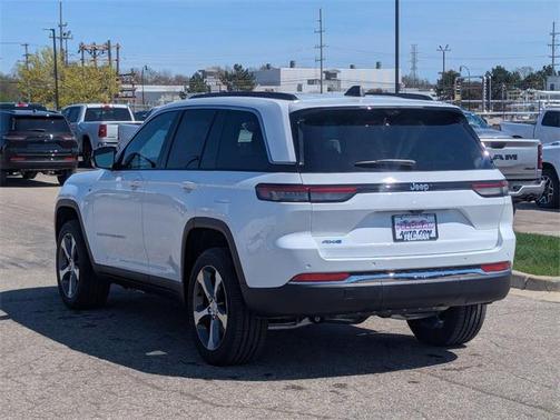 2025 Jeep Grand Cherokee 4xe Base