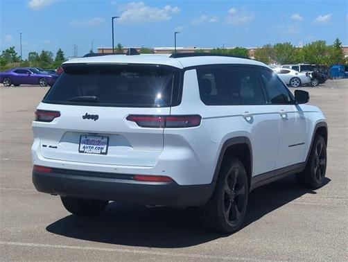 2022 Jeep Grand Cherokee L Altitude