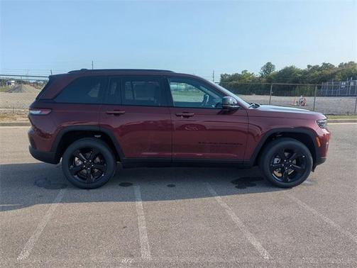 2025 Jeep Grand Cherokee Limited X
