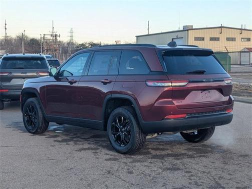 2025 Jeep Grand Cherokee Altitude