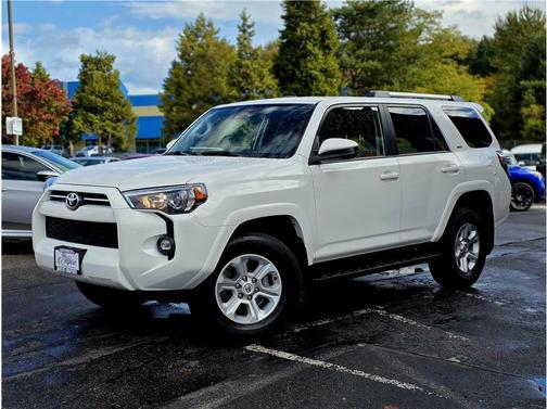 2024 Toyota 4Runner SR5