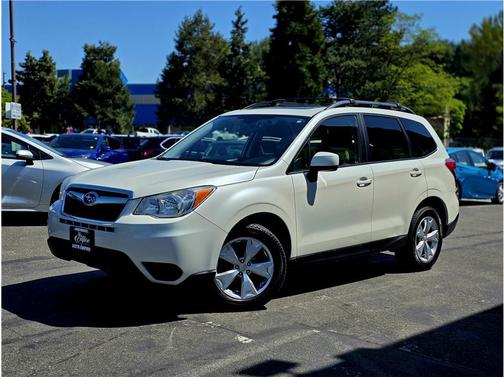 Satin White Pearl 2015 Subaru Forester 2.5i Premium
