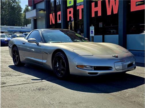 2001 Chevrolet Corvette Base