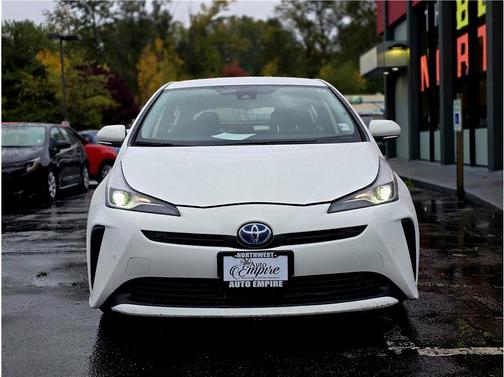 2022 Toyota Prius L