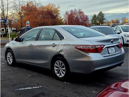 2015 Toyota Camry Hybrid SE