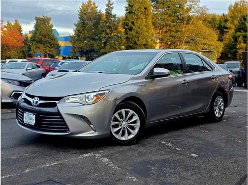2015 Toyota Camry Hybrid SE