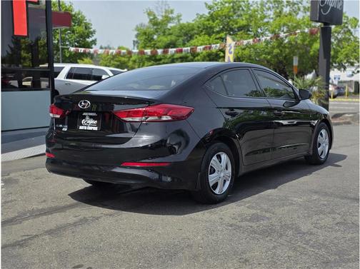 Phantom Black 2018 Hyundai ELANTRA SE