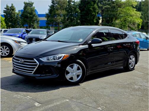 Phantom Black 2018 Hyundai ELANTRA SE
