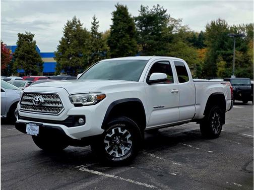 2017 Toyota Tacoma SR5