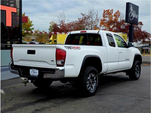 2017 Toyota Tacoma SR5