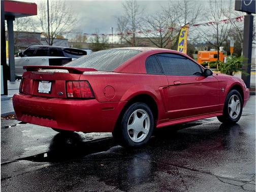 2002 Ford Mustang Deluxe