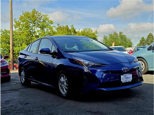 2017 Toyota Prius One