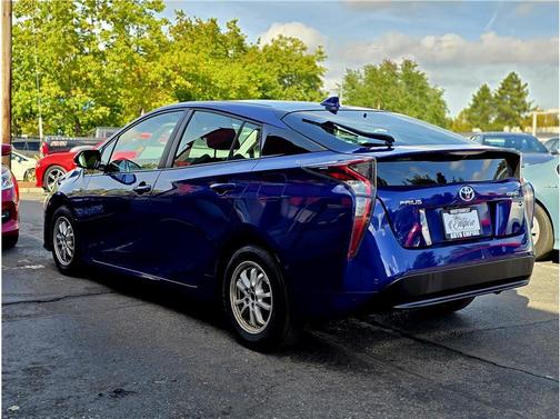 2017 Toyota Prius One