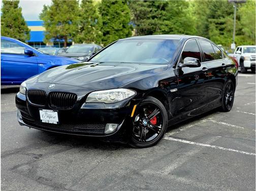 2013 BMW 528 528i Sedan 4D