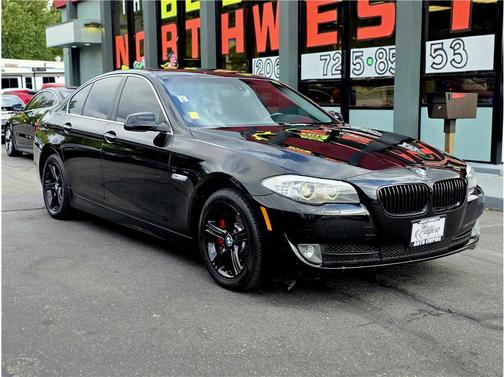 2013 BMW 528 528i Sedan 4D