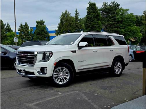 White 2022 GMC Yukon SLT