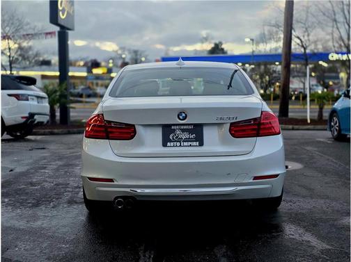 2013 BMW 328 328i Sedan 4D